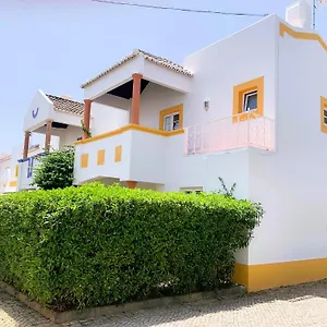 quinta-velha-by-my-choice.hotelaalgarve.com/
