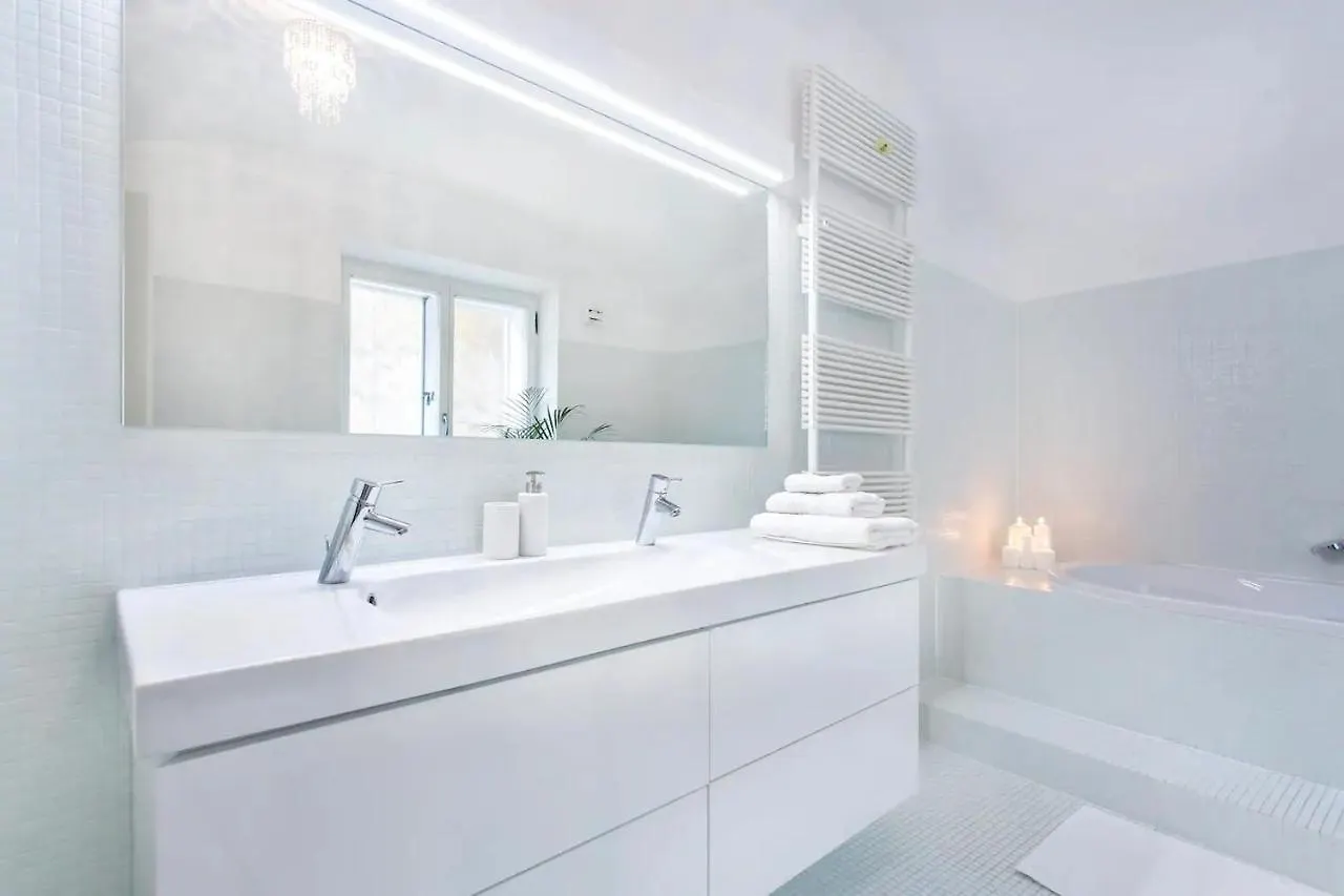 Address Deluxe Downtown Daire Ljubljana